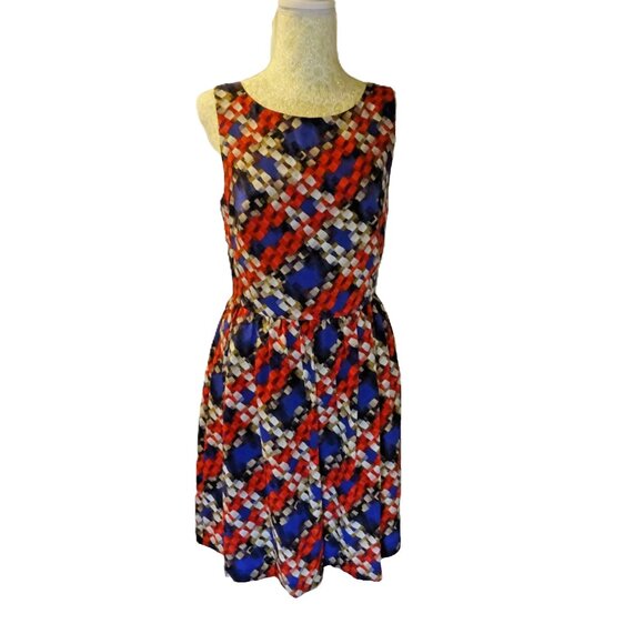 Trina Turk 100% Silk Fit & Flare Dress Size 6 Multicolor Geometric Sleeveless - Picture 1 of 9